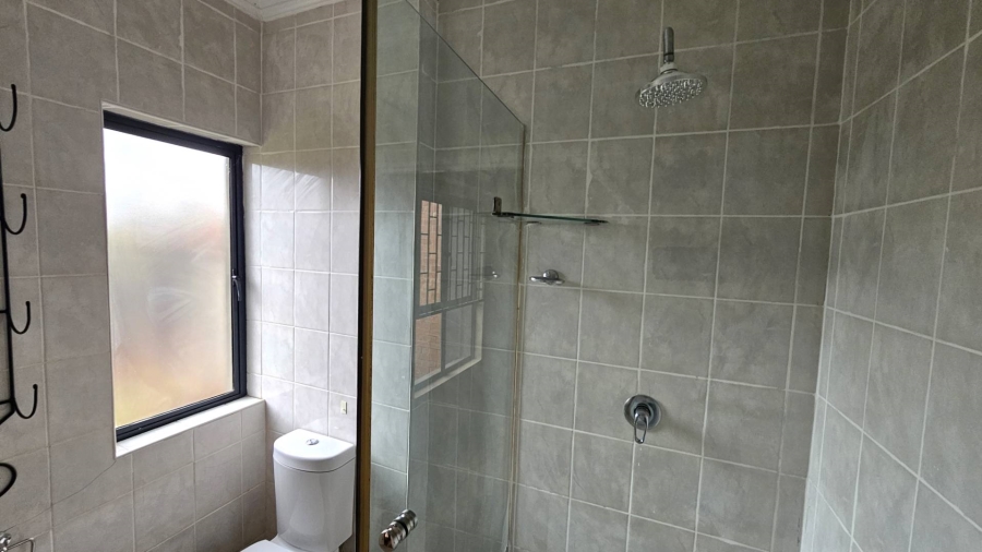 To Let 3 Bedroom Property for Rent in Melodie North West